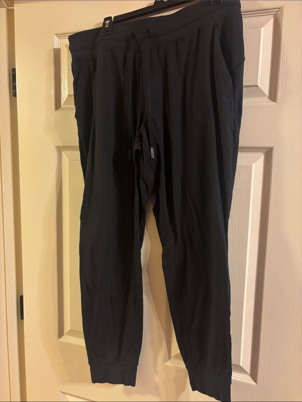 Women’s Black Lululemon Jogger Pants - Casual Everyday Wear